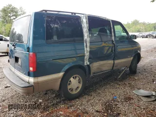 2002 Chevrolet Astro with VIN 1GNDM19X02B110895, listed as a Copart auction lot 70704784 with 176,736 mi miles and Salvage Title. Bid and sale history available at carsss.com. Image 3.