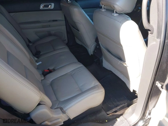 2013 Ford Explorer XLT with VIN 1FM5K7D8XDGA01058, listed as a IAAI auction lot 41281938 with 161,788 mi miles. Bid and sale history available at carsss.com. Image 8.