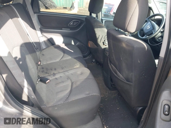 2006 Mazda Tribute LX with VIN 4F2YZ94126KM19822, listed as a IAAI auction lot 41534784 with 193,467 mi miles and . Bid and sale history available at DreamBid. Image 8.