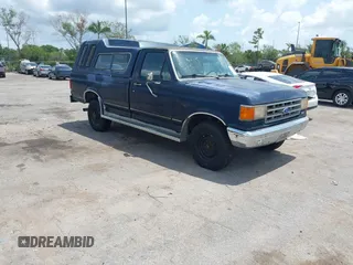 1988 Ford F-250 с VIN 1FTHF25H1JNB81061, выставлен на аукционе IAAI как лот 42351176 с пробегом 1 400 миль миль и . История ставок и продаж доступна на DreamBid. Изображение 1.