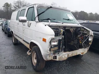 1993 GMC Van z VIN 1GTEG25H1PF507914, wystawiony jako IAAI lot #41546672 z przebiegiem 226 974 mil mil oraz . Historia ofert i sprzedaży dostępna na DreamBid. Obrazek 1.