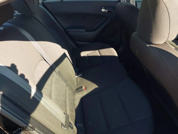 2016 Kia Forte LX with VIN KNAFK4A62G5466215, listed as a IAAI auction lot 41698637 with 116,544 mi miles. Bid and sale history available at carsss.com. Image 8.