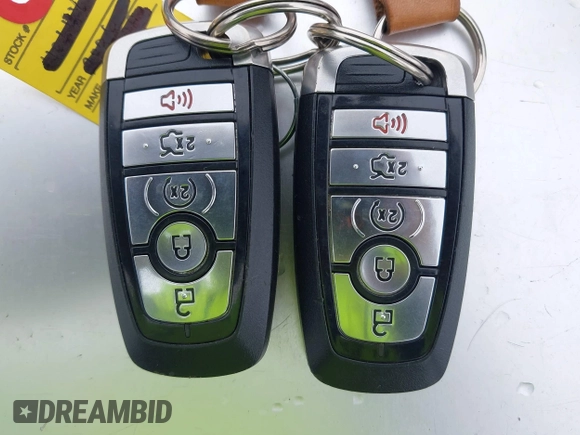 2020 Ford Fusion SEL z VIN 3FA6P0CD9LR183400, wystawiony jako IAAI lot #42271491 z przebiegiem 52 020 mil mil oraz . Historia ofert i sprzedaży dostępna na DreamBid. Obrazek 11.