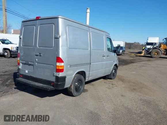 2006 Freightliner Sprinter with VIN WDYPD144765863576, listed as a IAAI auction lot 41901906 with 70,660 mi miles and . Bid and sale history available at DreamBid. Image 4.