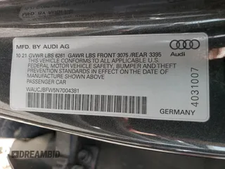 2022 Audi e-tron GT Premium Plus z VIN WAUCJBFW5N7004381, wystawiony jako Copart lot #63516494 z przebiegiem Nie podano mil oraz Szkody całkowita. Historia ofert i sprzedaży dostępna na DreamBid. Obrazek 13.