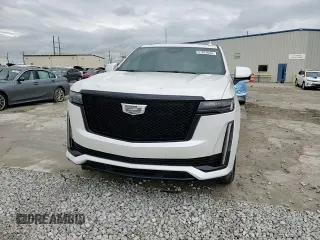2024 Cadillac Escalade 4WD Sport Platinum z VIN 1GYS4GKL9RR231253, wystawiony jako Copart lot #51023045 z przebiegiem 11 616 mil mil oraz Szkoda całkowita • Salvage title. Historia ofert i sprzedaży dostępna na DreamBid. Obrazek 12.