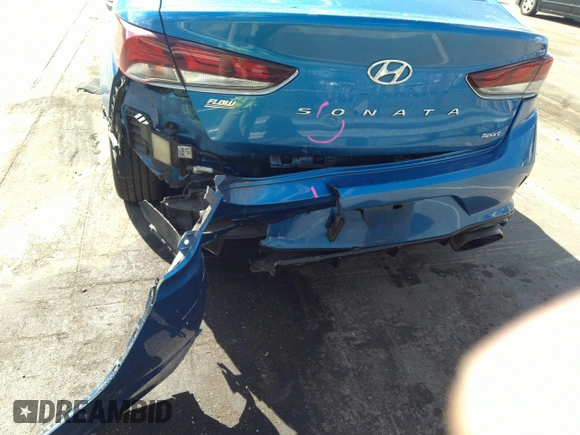 2018 Hyundai Sonata Sport with VIN 5NPE34AF4JH701183, listed as a IAAI auction lot 41901813 with 99,132 mi miles and . Bid and sale history available at carsss.com. Image 17.