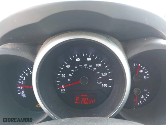2013 Kia Soul + with VIN KNDJT2A6XD7760122, listed as a IAAI auction lot 41652106 with 116,237 mi miles. Bid and sale history available at carsss.com. Image 7.