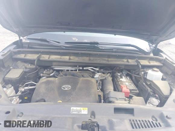 2021 Toyota Highlander XLE with VIN 5TDHZRBH3MS523919, listed as a IAAI auction lot 42264788 with 175,450 mi miles and . Bid and sale history available at DreamBid. Image 10.