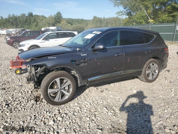 2021 Genesis GV80 Advanced + with VIN KMUHCESC9MU070428, listed as a Copart auction lot 70807624 with 32,998 mi miles and Salvage Title. Bid and sale history available at carsss.com. Image 1.