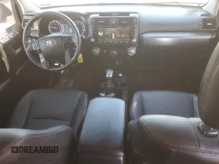 2018 Toyota 4Runner SR5 with VIN JTEBU5JR8J5572148, listed as a Copart auction lot 50132125 with 121,334 mi miles and Salvage Title. Bid and sale history available at DreamBid. Image 8.