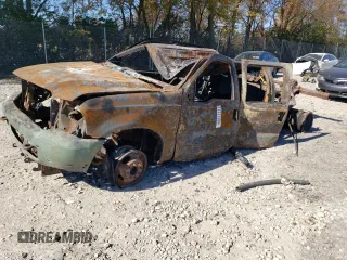 2002 Ford F-350 XL z VIN 1FTWW33F62EB76714, wystawiony jako Copart lot #77777264 z przebiegiem Nie podano mil oraz Nie do naprawy • Non repairable. Historia ofert i sprzedaży dostępna na DreamBid. Obrazek 1.