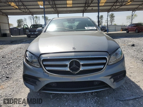 2018 Mercedes-Benz E 300 with VIN WDDZF4JB7JA336307, listed as a Copart auction lot 50811295 with 59,105 mi miles and Salvage title. Bid and sale history available at DreamBid. Image 5.