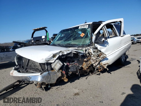 2005 GMC Yukon SLE with VIN 1GKEK13V05R110129, listed as a Copart auction lot 88290015 with 0 mi miles and Clean Title. Bid and sale history available at carsss.com. Image 1.