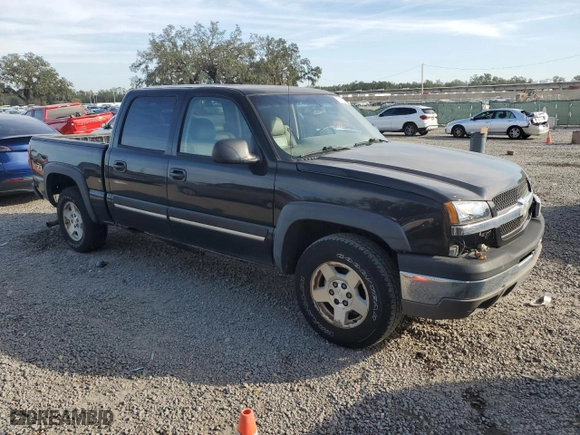 2004 Chevrolet Silverado 1500 Crew Cab LS with VIN 2GCEK13T141395909, listed as a Copart auction lot 83718674 with 195,588 mi miles and Clean Title. Bid and sale history available at carsss.com. Image 4.