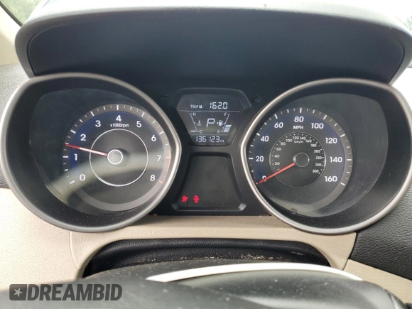 2016 Hyundai Elantra SE z VIN 5NPDH4AE7GH764131, wystawiony jako Copart lot #56663305 z przebiegiem 136 123 mil mil oraz Szkoda całkowita • Salvage title. Historia ofert i sprzedaży dostępna na DreamBid. Obrazek 9.