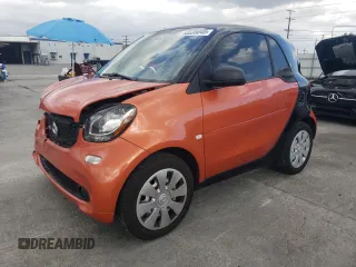 2016 Smart fortwo Passion with VIN WMEFJ5DAXGK069026, listed as a Copart auction lot 53535045 with 34,410 mi miles and Clean Title. Bid and sale history available at DreamBid. Image 1.