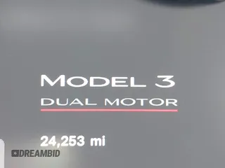 2020 Tesla Model 3 Performance z VIN 5YJ3E1EC2LF805320, wystawiony jako IAAI lot #41799172 z przebiegiem 24 253 mil mil oraz . Historia ofert i sprzedaży dostępna na DreamBid. Obrazek 14.