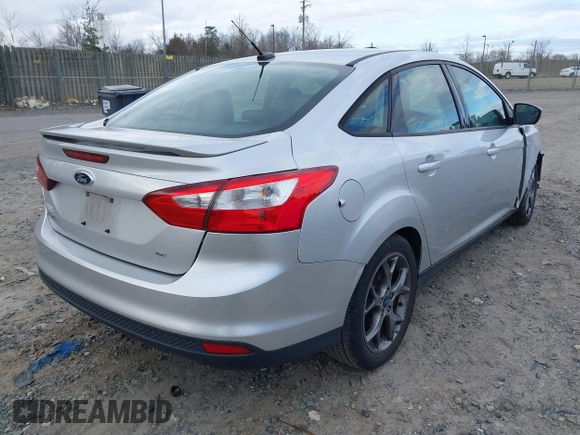 2013 Ford Focus SE with VIN 1FADP3F29DL103337, listed as a IAAI auction lot 41588416 with 116,720 mi miles. Bid and sale history available at carsss.com. Image 4.