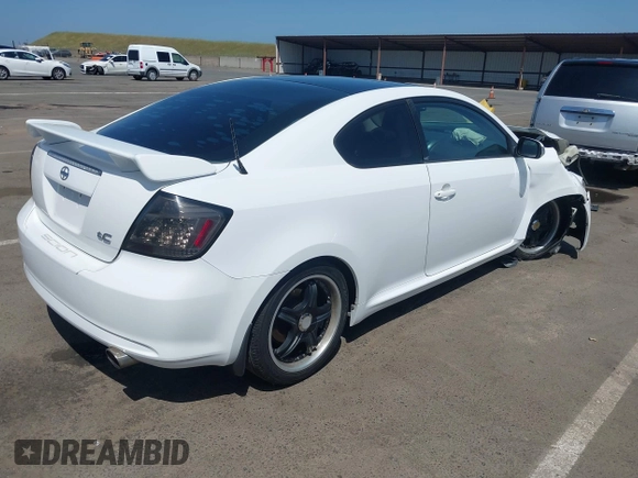 2006 Scion tC with VIN JTKDE167160120517, listed as a IAAI auction lot 42111042 with 174,220 mi miles. Bid and sale history available at carsss.com. Image 4.