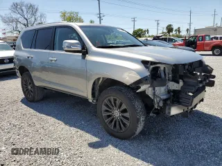 2023 Lexus GX with VIN JTJAM7BX0P5368300, listed as a Copart auction lot 49230015 with 17,953 mi miles and Salvage Title. Bid and sale history available at carsss.com. Image 4.