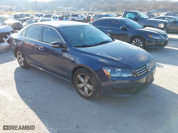 2013 Volkswagen Passat SE with VIN 1VWBP7A3XDC106575, listed as a IAAI auction lot 41856366 with 216,897 mi miles. Bid and sale history available at carsss.com. Image 1.