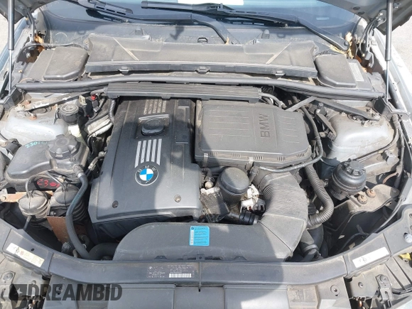 2009 BMW 3 Series 335i xDrive with VIN WBAWC73519E068547, listed as a IAAI auction lot 42168684 with 161,585 mi miles and . Bid and sale history available at carsss.com. Image 10.