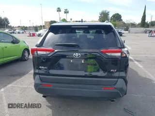 2019 Toyota RAV4 XLE with VIN JTMW1RFV7KJ011556, listed as a IAAI auction lot 41682178 with 72,795 mi miles. Bid and sale history available at carsss.com. Image 16.