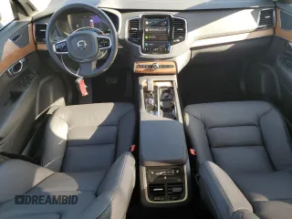 2024 Volvo XC90 Plus Bright Theme с VIN YV4L12PE4R1236159, выставлен на аукционе Copart как лот 83825304 с пробегом 3 341 миль миль и Чистый • Clean title. История ставок и продаж доступна на DreamBid. Изображение 8.