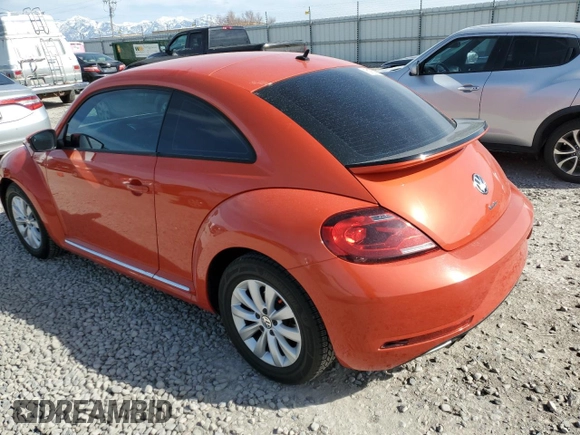 2019 Volkswagen Beetle S с VIN 3VWFD7AT9KM712147, выставлен на аукционе Copart как лот 51871395 с пробегом 39 831 миль миль и Списание • Salvage title. История ставок и продаж доступна на DreamBid. Изображение 2.