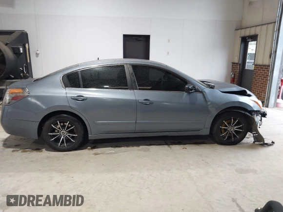 2010 Nissan Altima 2.5 S with VIN 1N4AL2AP6AN441256, listed as a IAAI auction lot 41977274 with 198,343 mi miles. Bid and sale history available at carsss.com. Image 13.