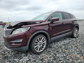 2017 Lincoln MKC Reserve z VIN 5LMCJ3C9XHUL70357, wystawiony jako Copart lot #59607505 z przebiegiem 74 500 mil mil oraz Szkoda całkowita • Salvage title. Historia ofert i sprzedaży dostępna na DreamBid. Obrazek 1.