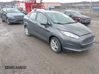 2019 Ford Fiesta SE with VIN 3FADP4BJ9KM112733, listed as a IAAI auction lot 41731078 with 82,548 mi miles. Bid and sale history available at carsss.com. Image 1.