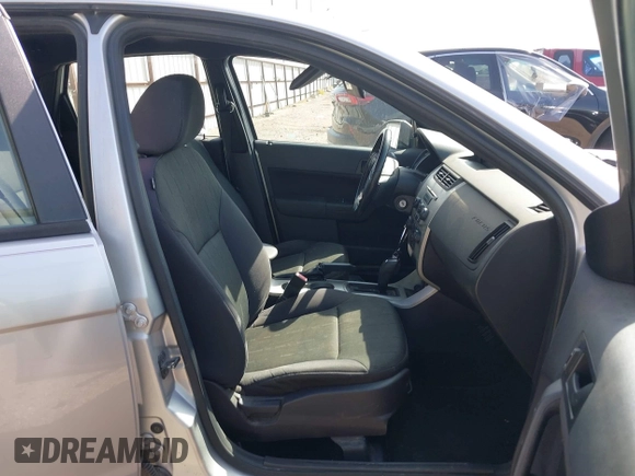 2011 Ford Focus SE with VIN 1FAHP3FN5BW147620, listed as a IAAI auction lot 41775563 with 228,222 mi miles. Bid and sale history available at carsss.com. Image 5.