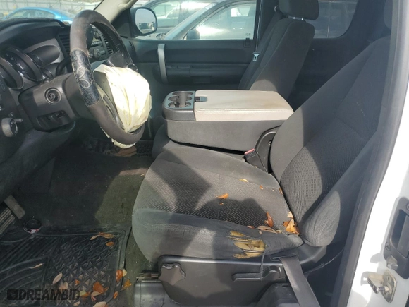 2007 GMC Sierra 1500 SLE1 with VIN 2GTEC19C971685890, listed as a Copart auction lot 44983525 with 282,628 mi miles and Salvage Title. Bid and sale history available at carsss.com. Image 7.