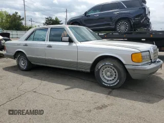 1985 Mercedes-Benz 380 z VIN WDBCA32C1FA105232, wystawiony jako Copart lot #55124875 z przebiegiem 150 676 mil mil oraz Czysty tytuł • Clean title. Historia ofert i sprzedaży dostępna na DreamBid. Obrazek 4.