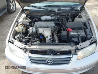 2001 Toyota Camry CE with VIN 4T1BG22K51U110482, listed as a IAAI auction lot 41937181 with 204,334 mi miles. Bid and sale history available at carsss.com. Image 10.