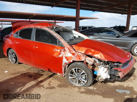 2023 Kia Forte LXS z VIN 3KPF24AD0PE508984, wystawiony jako IAAI lot #41784790 z przebiegiem 71 269 mil mil oraz . Historia ofert i sprzedaży dostępna na DreamBid. Obrazek 1.
