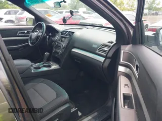 2017 Ford Explorer XLT z VIN 1FM5K8D87HGB29110, wystawiony jako IAAI lot #42523409 z przebiegiem 124 818 mil mil oraz . Historia ofert i sprzedaży dostępna na DreamBid. Obrazek 5.