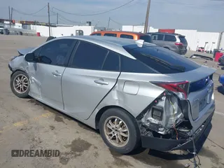 2018 Toyota Prius Two with VIN JTDKARFU2J3554502, listed as a IAAI auction lot 41592780 with 119,210 mi miles. Bid and sale history available at carsss.com. Image 3.
