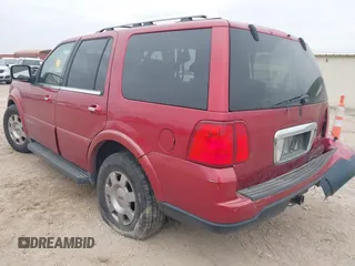 2006 Lincoln Navigator Luxury with VIN 5LMFU28576LJ23904, listed as a IAAI auction lot 41636448 with 1 mi miles. Bid and sale history available at carsss.com. Image 3.