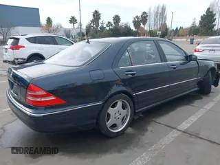 2001 Mercedes-Benz S with VIN WDBNG75J01A152091, listed as a IAAI auction lot 38561077 with 84,669 mi miles. Bid and sale history available at carsss.com. Image 4.