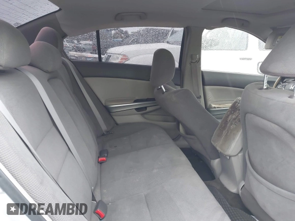 2009 Honda Accord EX z VIN 1HGCP36739A032884, wystawiony jako IAAI lot #41734125 z przebiegiem 143 037 mil mil oraz . Historia ofert i sprzedaży dostępna na DreamBid. Obrazek 8.