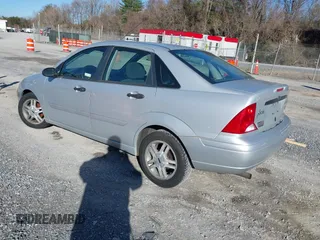 2000 Ford Focus SE with VIN 1FAFP34P2YW247355, listed as a IAAI auction lot 41827683 with 91,285 mi miles and . Bid and sale history available at carsss.com. Image 3.