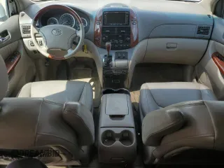 2005 Toyota Sienna XLE with VIN 5TDBA22C95S037691, listed as a Copart auction lot 54013205 with 155,209 mi miles and Salvage title. Bid and sale history available at DreamBid. Image 8.