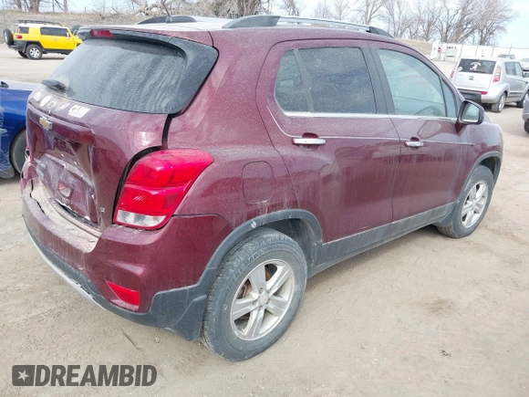 2017 Chevrolet Trax LT with VIN 3GNCJPSB5HL262068, listed as a IAAI auction lot 41904657 with 132,559 mi miles. Bid and sale history available at carsss.com. Image 4.