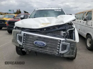 2021 Ford F-450 XL with VIN 1FT8W4DTXMED30296, listed as a Copart auction lot 53511365 with 25,593 mi miles and Salvage Title. Bid and sale history available at carsss.com. Image 5.