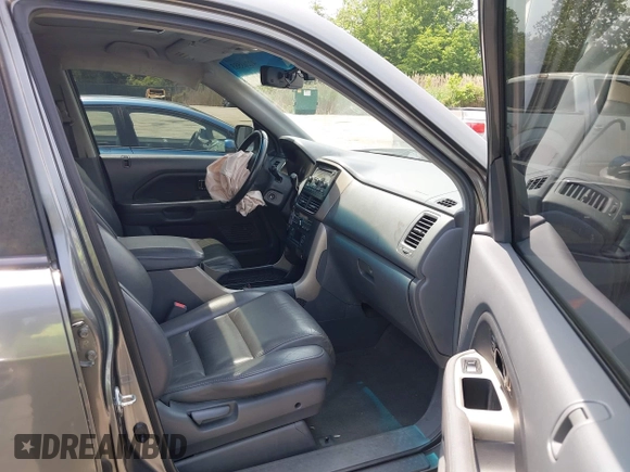 2007 Honda Pilot EX-L z VIN 5FNYF18517B001550, wystawiony jako IAAI lot #42263555 z przebiegiem 246 317 mil mil oraz . Historia ofert i sprzedaży dostępna na DreamBid. Obrazek 5.