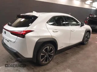 2021 Lexus UX 250h z VIN JTHP9JBH7M2051534, wystawiony jako IAAI lot #41624505 z przebiegiem 29 569 mil mil oraz . Historia ofert i sprzedaży dostępna na DreamBid. Obrazek 4.