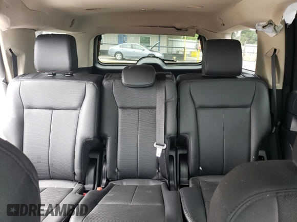 2022 Ford Expedition XL with VIN 1FMJU1FT1NEA52646, listed as a Copart auction lot 61007094 with 32,972 mi miles and Salvage Title. Bid and sale history available at carsss.com. Image 10.
